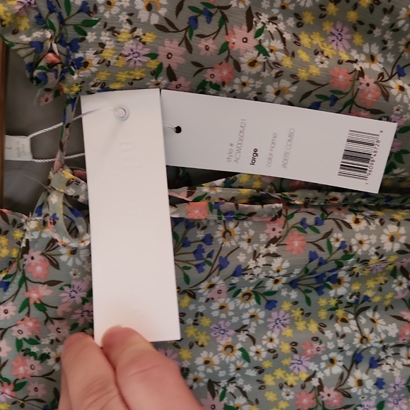 Nwt Adyson Parker floral dress size large. - Picture 7 of 13